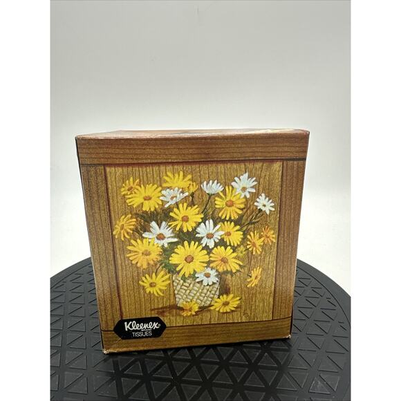 Vtg Kleenex Casuals Tissues Daisy Box Design Box 1981 - Picture 1 of 4